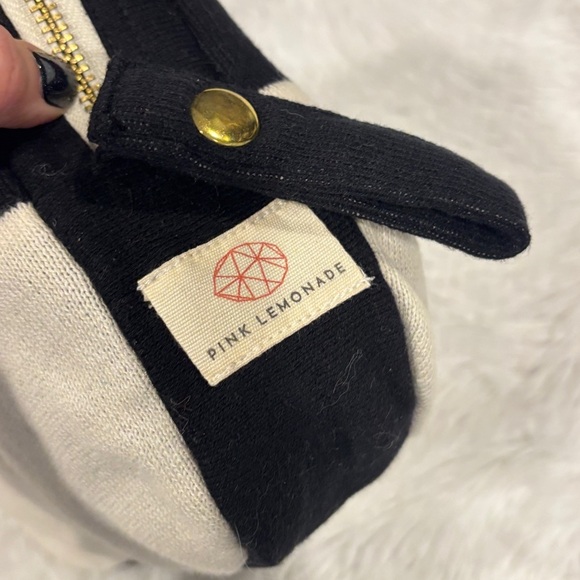 PINK LEMONADE Dual Xoxo Black/Natural Travel Set Blanket & Eyemask NEW - Picture 6 of 15